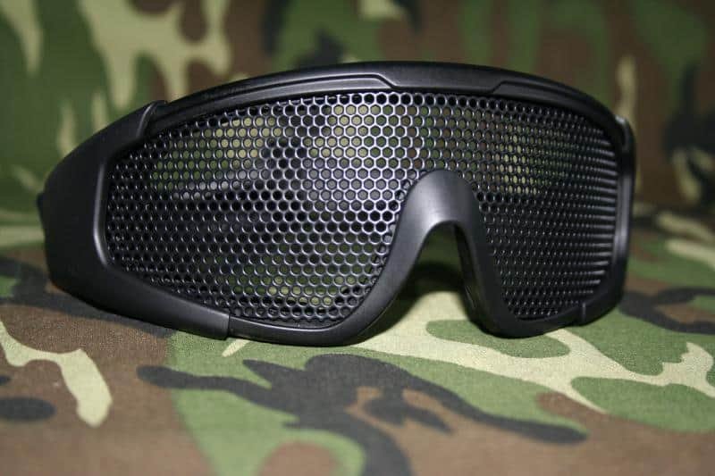 airsoft goggles on camo 