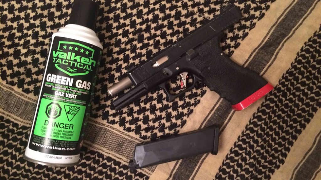 green gas and airsoft gun 